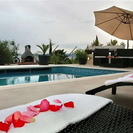 Hotel Di Trogir