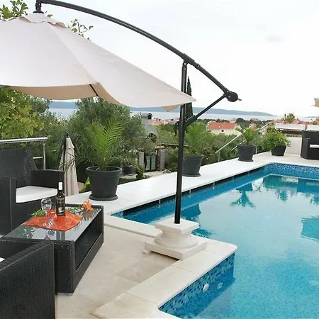 Hotel Di Trogir